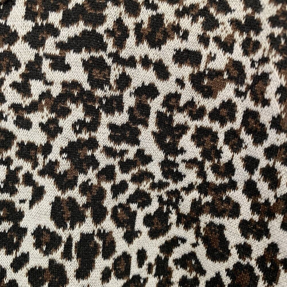 Van Heusen Stretch Knit Top Sz L Brown Neutral Leopard Cheetah Y2K Office Casual - Picture 3 of 14